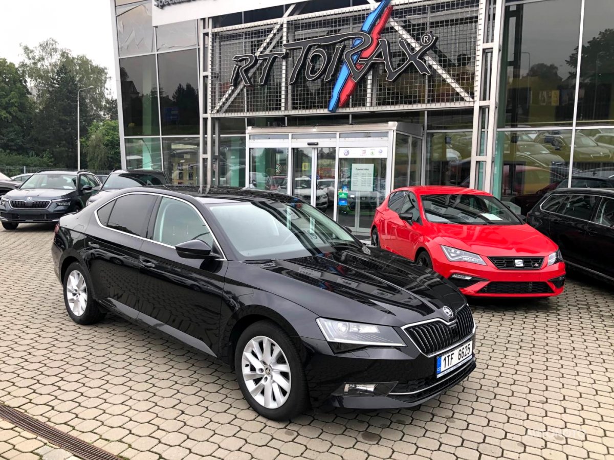 Škoda Superb, 2017 - celkový pohled