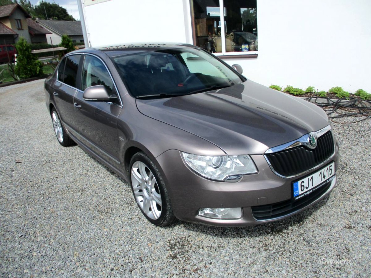 Škoda Superb, 2011 - pohled č. 3