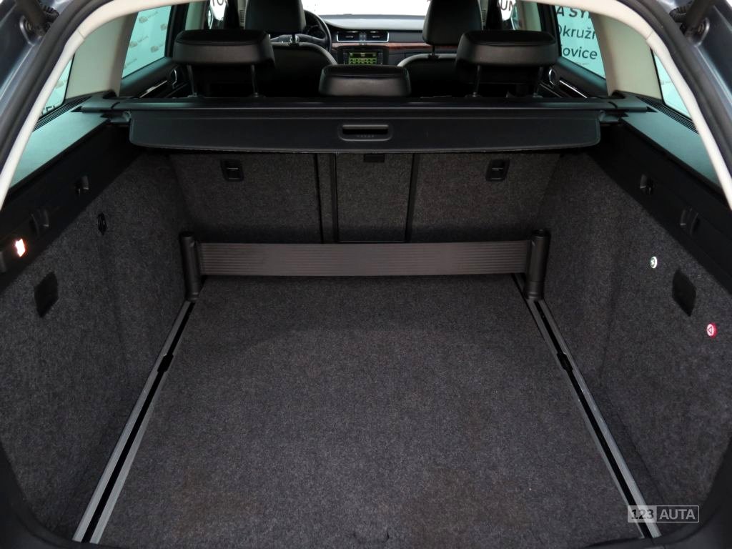 Škoda Superb, 2010 - pohled č. 14