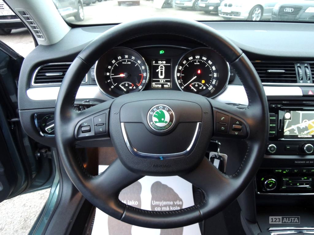 Škoda Superb, 2012 - pohled č. 11