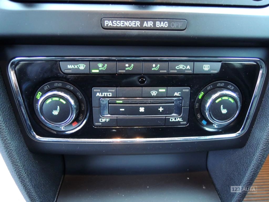 Škoda Superb, 2012 - pohled č. 9