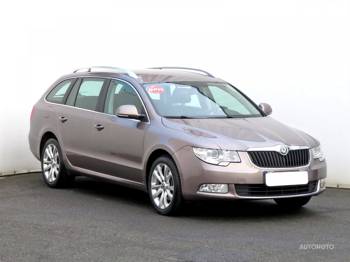 Škoda Superb, 2011 - celkový pohled