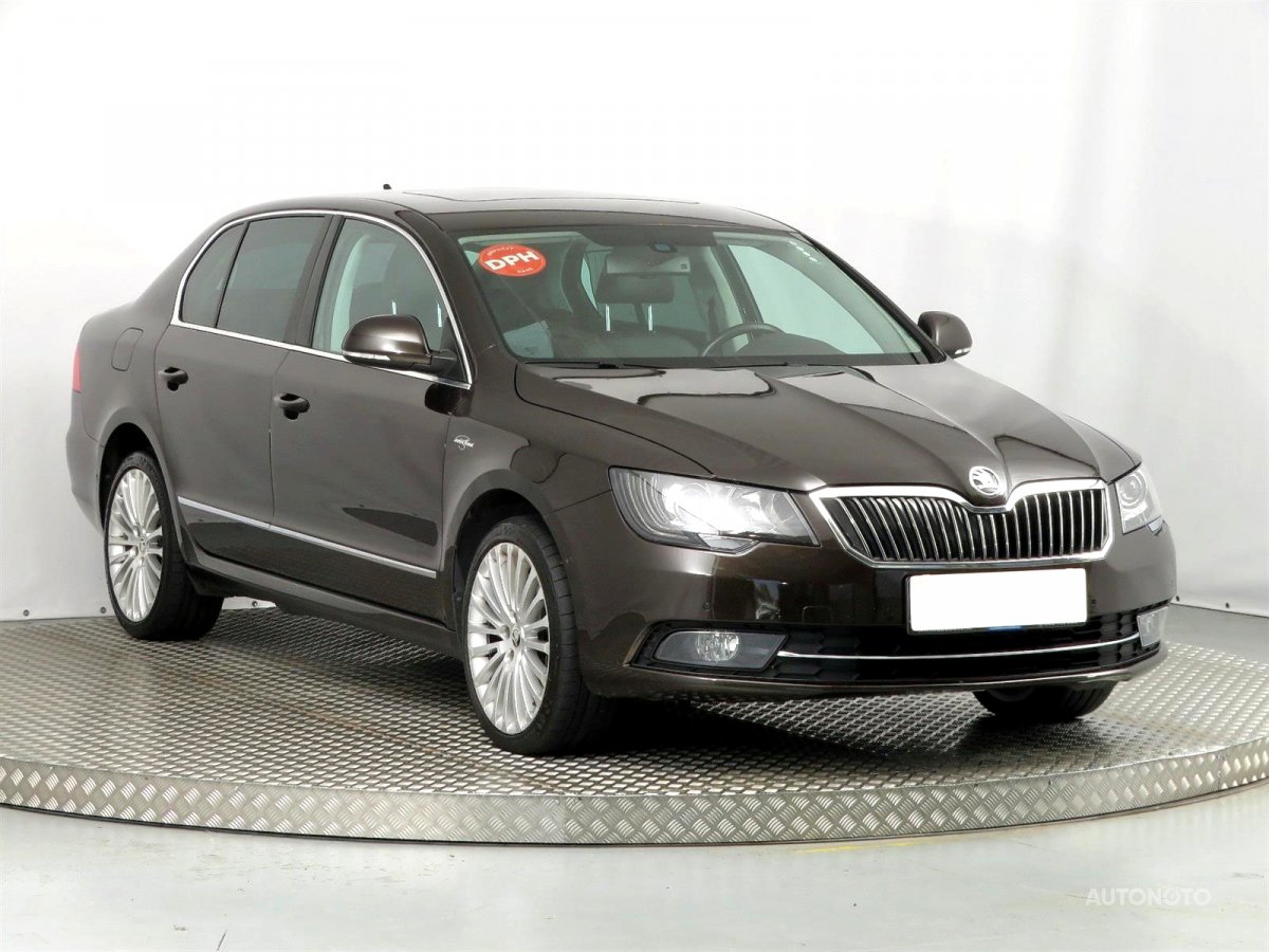 Škoda Superb, 2014 - celkový pohled