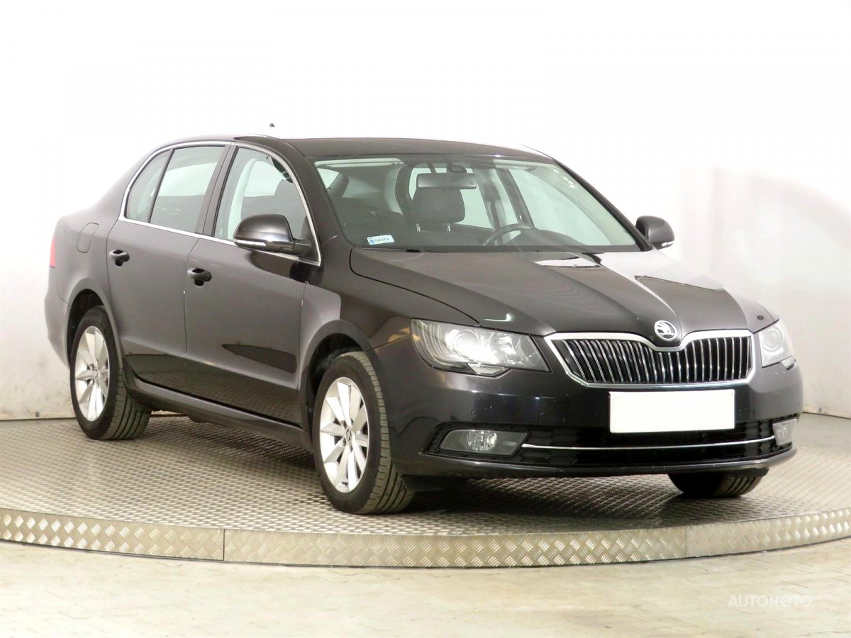Škoda Superb, 2014 - celkový pohled