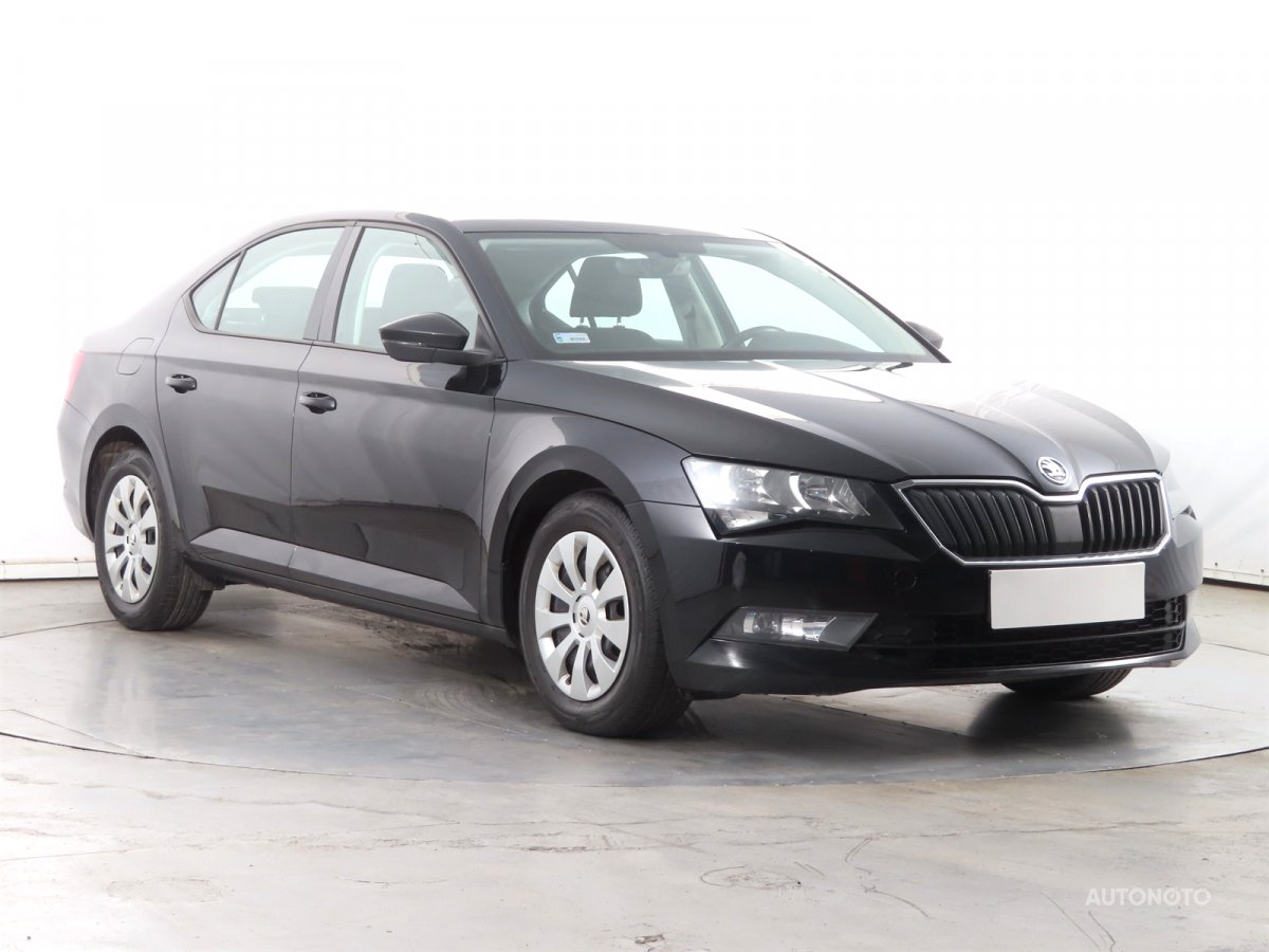 Škoda Superb, 2016 - celkový pohled