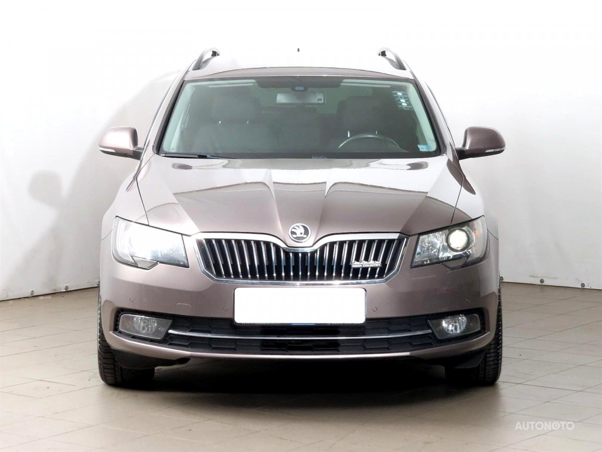 Škoda Superb, 2014 - pohled č. 2