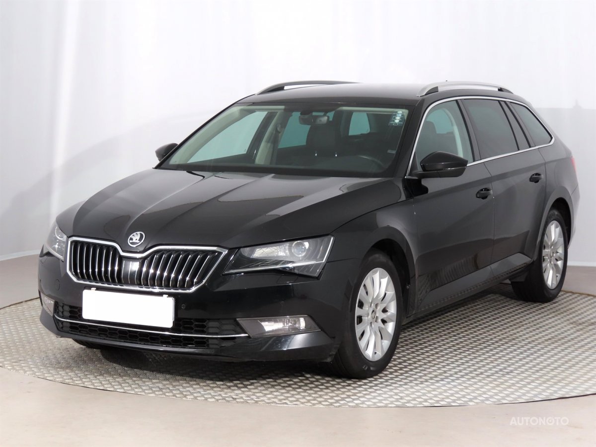 Škoda Superb, 2018 - pohled č. 3