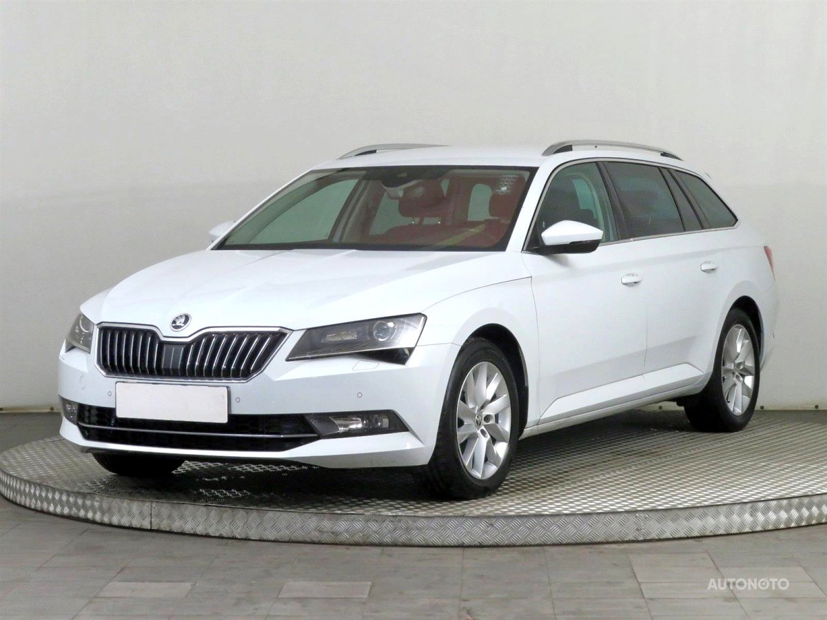 Škoda Superb, 2018 - pohled č. 3