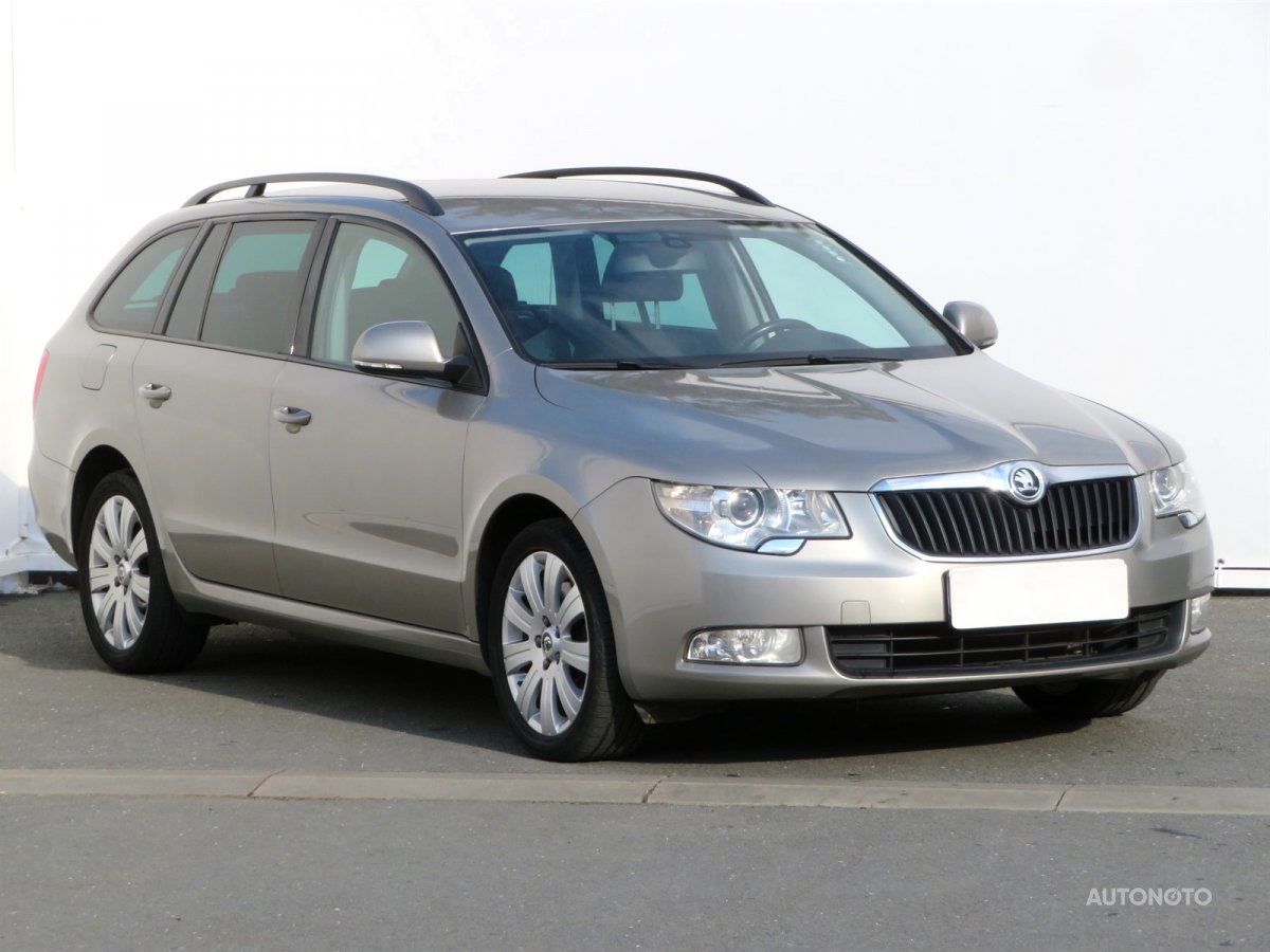 Škoda Superb, 2013 - celkový pohled