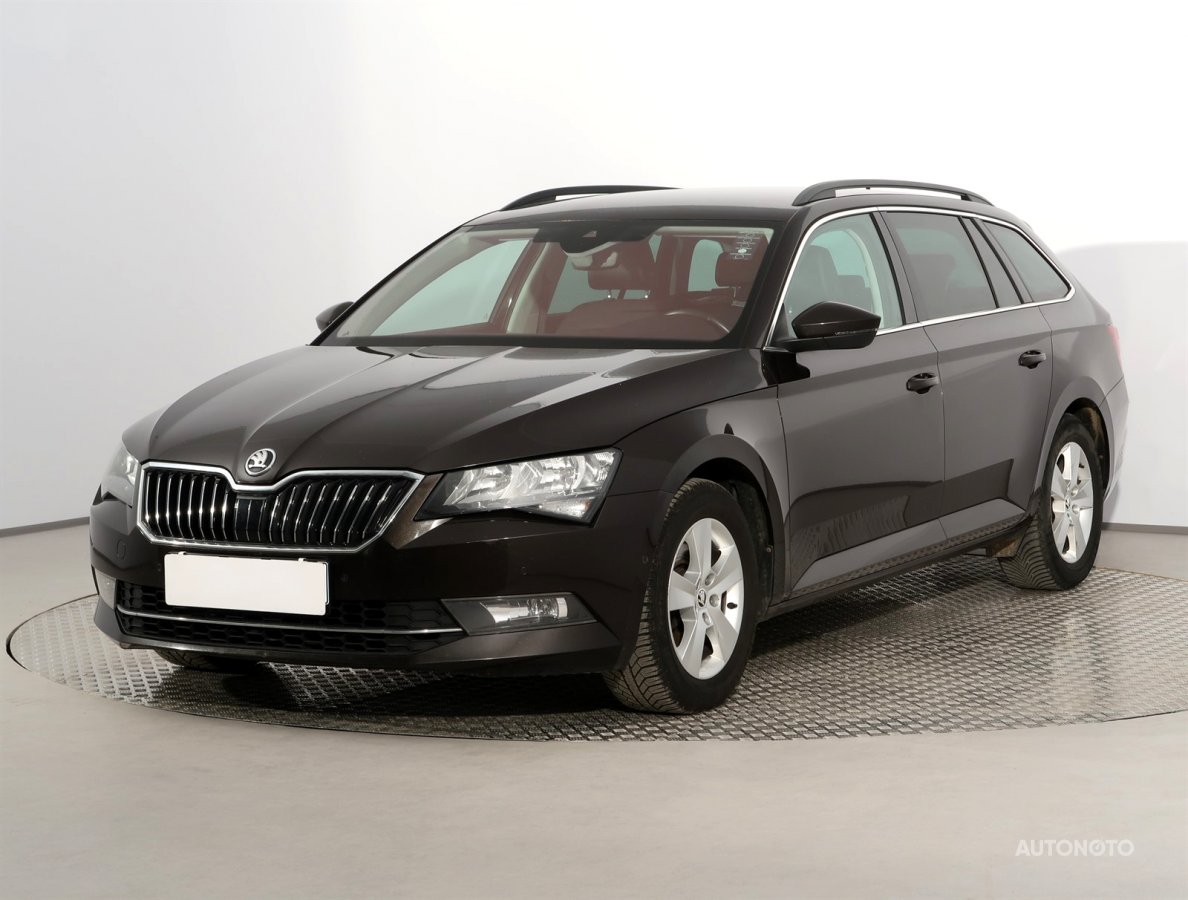 Škoda Superb, 2017 - pohled č. 3