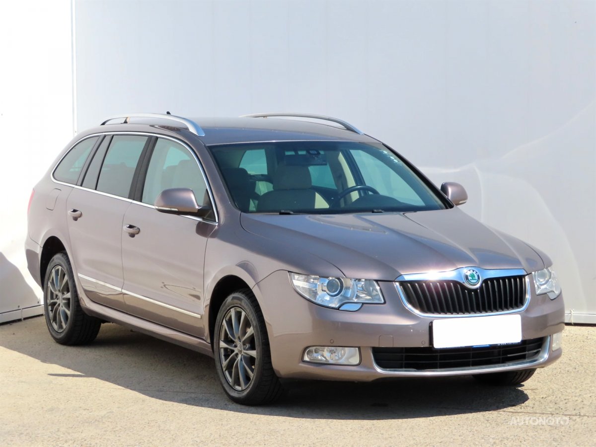 Škoda Superb, 2011 - celkový pohled