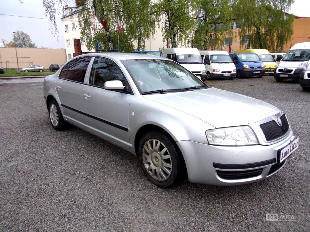 Škoda Superb, 2005 - celkový pohled