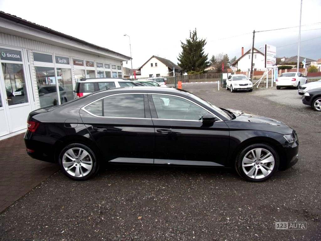 Škoda Superb, 2015 - pohled č. 5