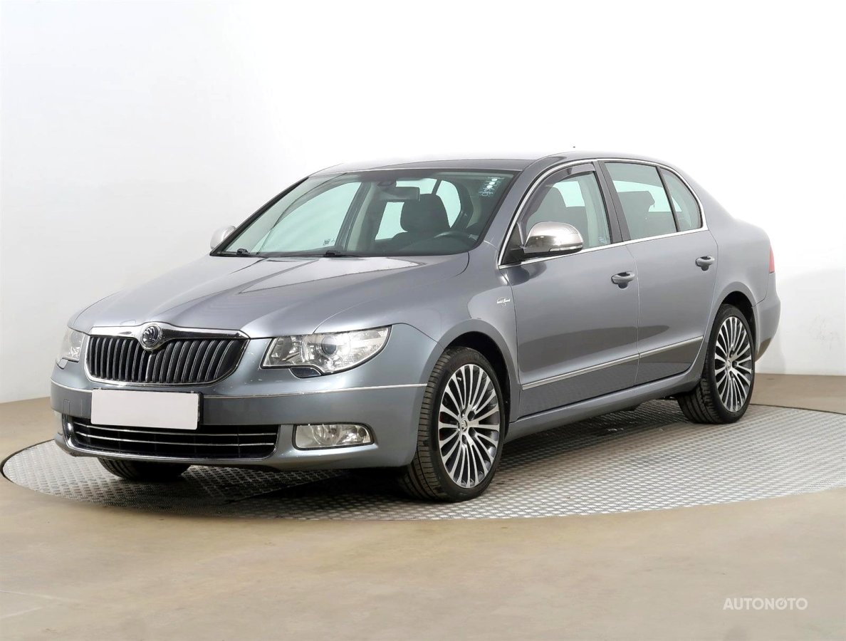 Škoda Superb, 2010 - pohled č. 3
