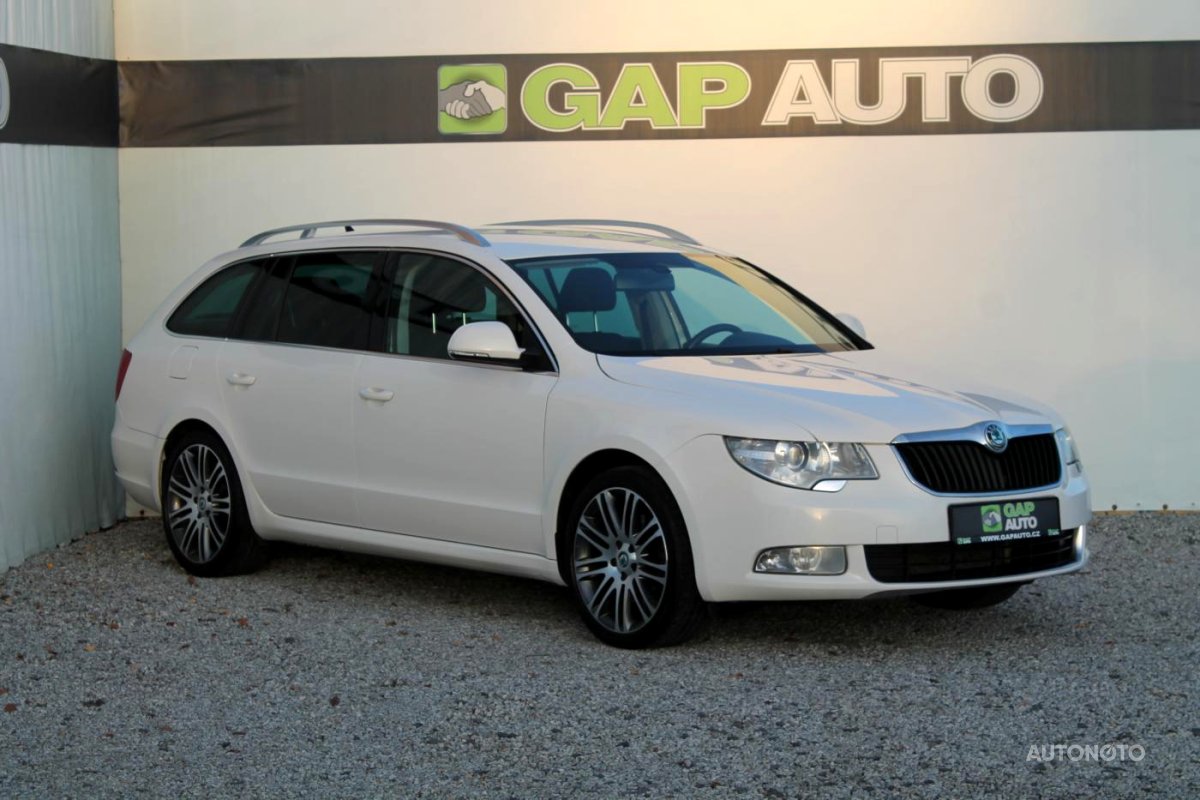 Škoda Superb, 2012 - celkový pohled