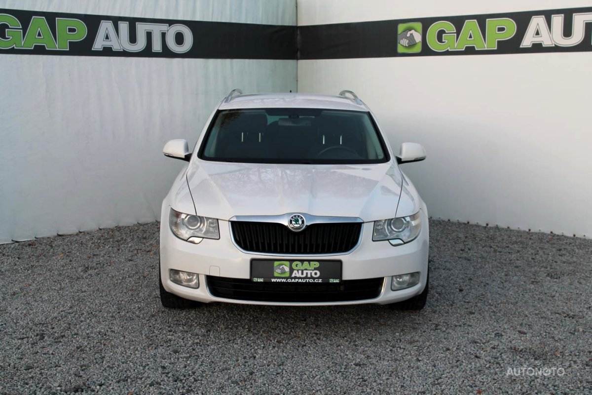 Škoda Superb, 2012 - pohled č. 2