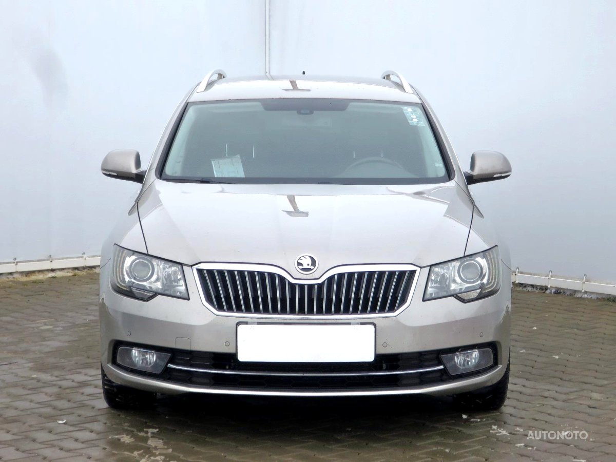 Škoda Superb, 2014 - pohled č. 2