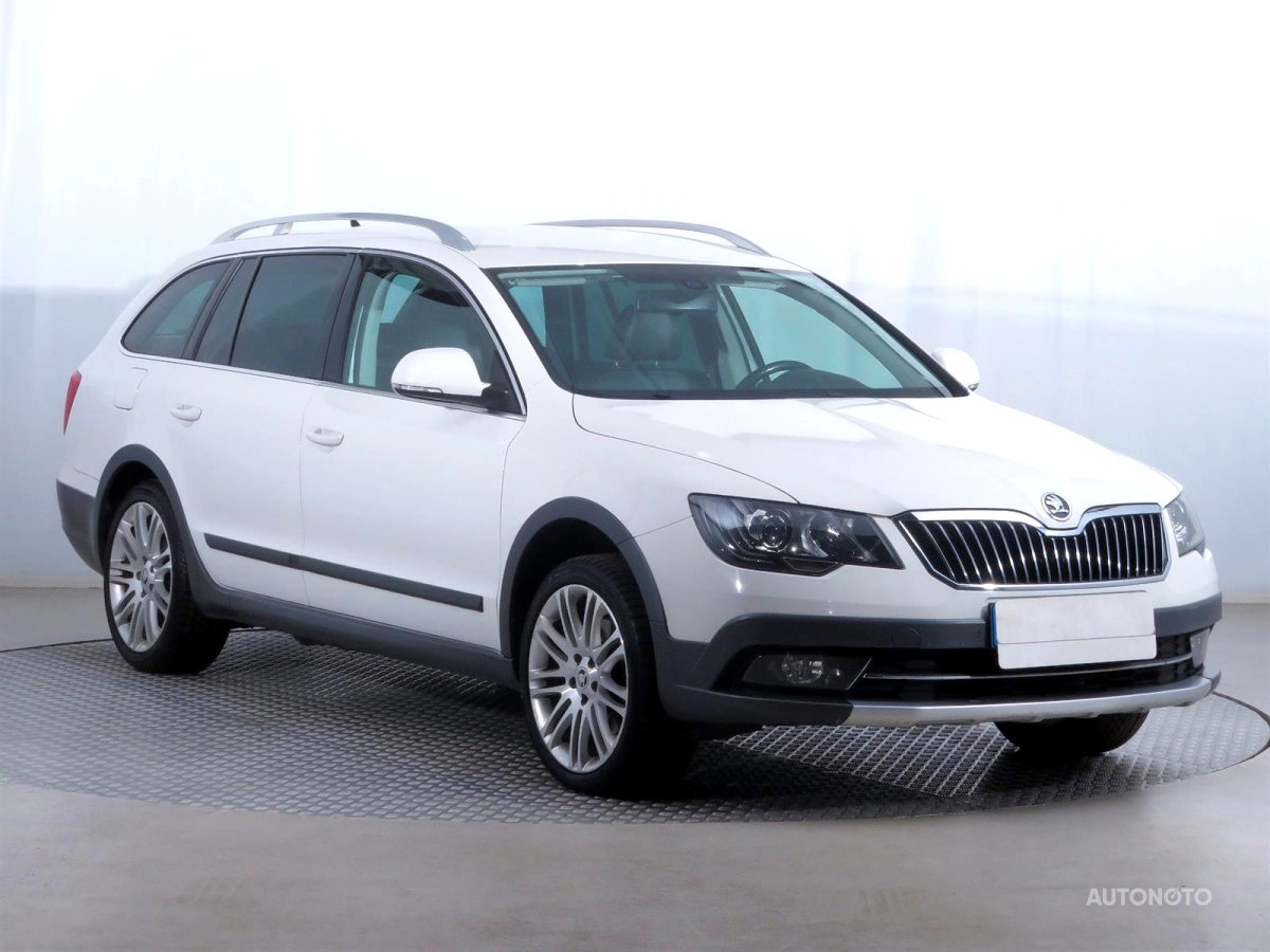 Škoda Superb, 2014 - celkový pohled