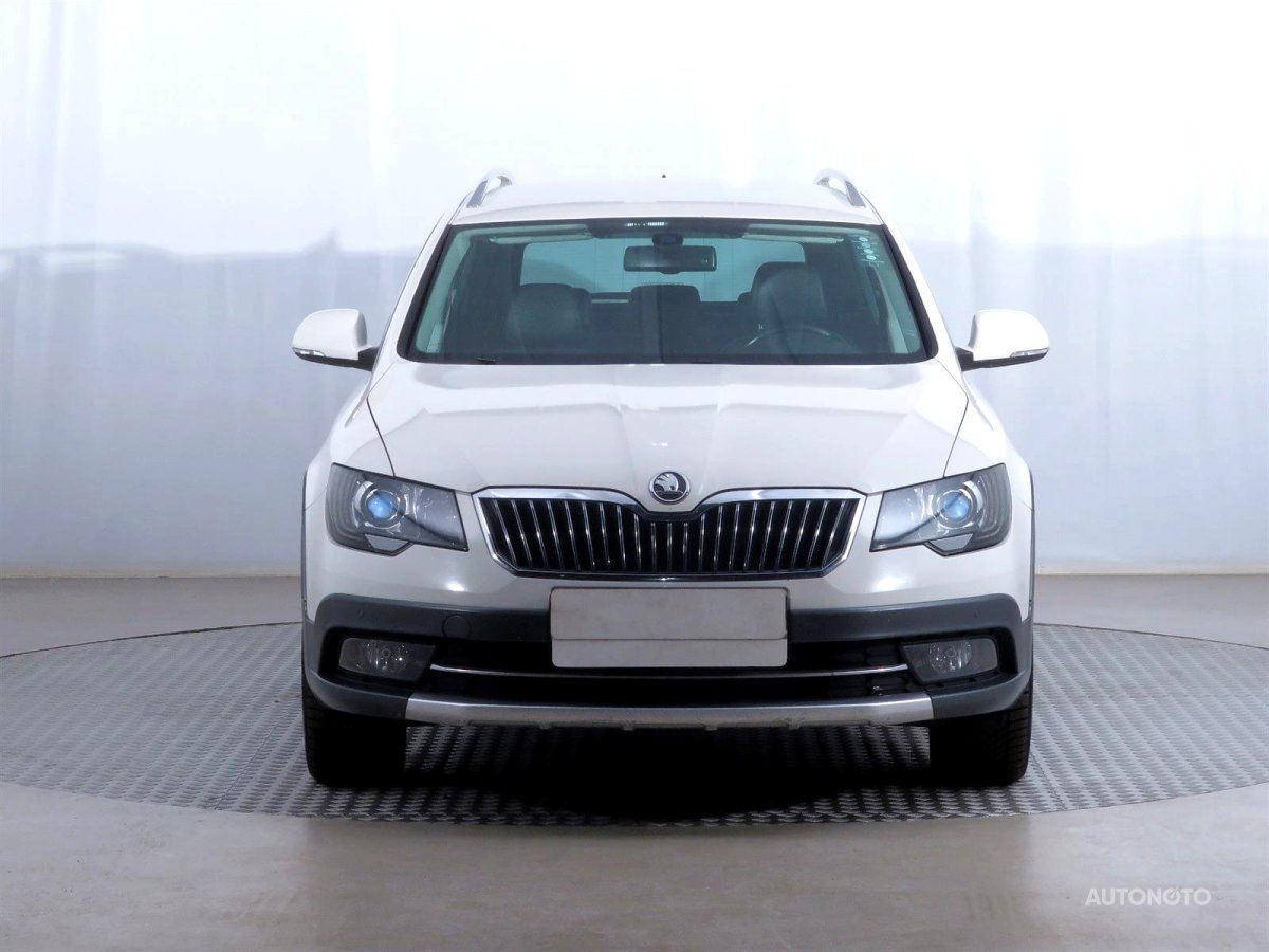 Škoda Superb, 2014 - pohled č. 2