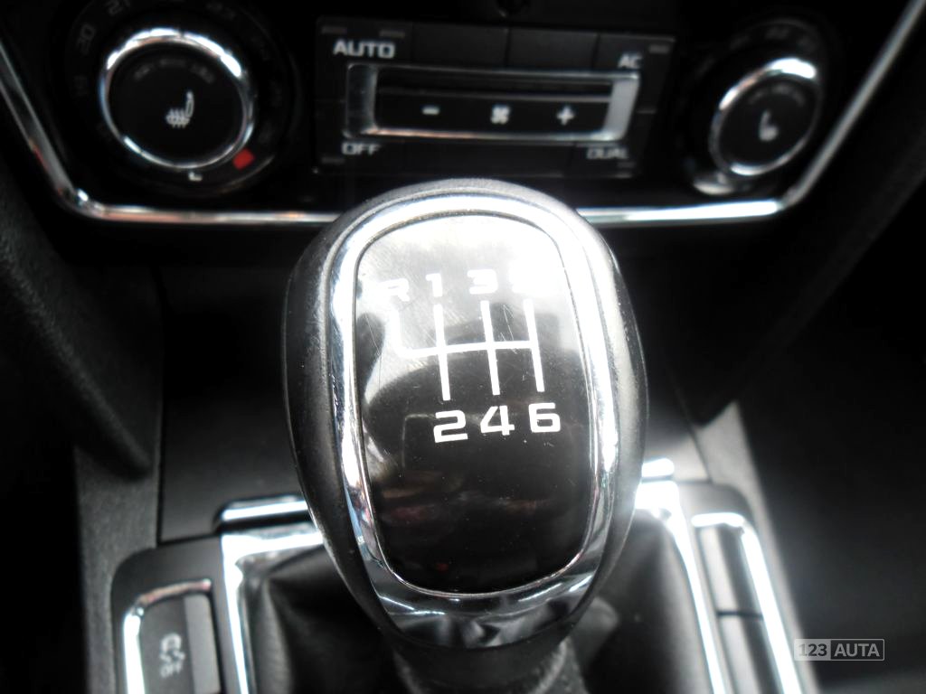 Škoda Superb, 2012 - pohled č. 11