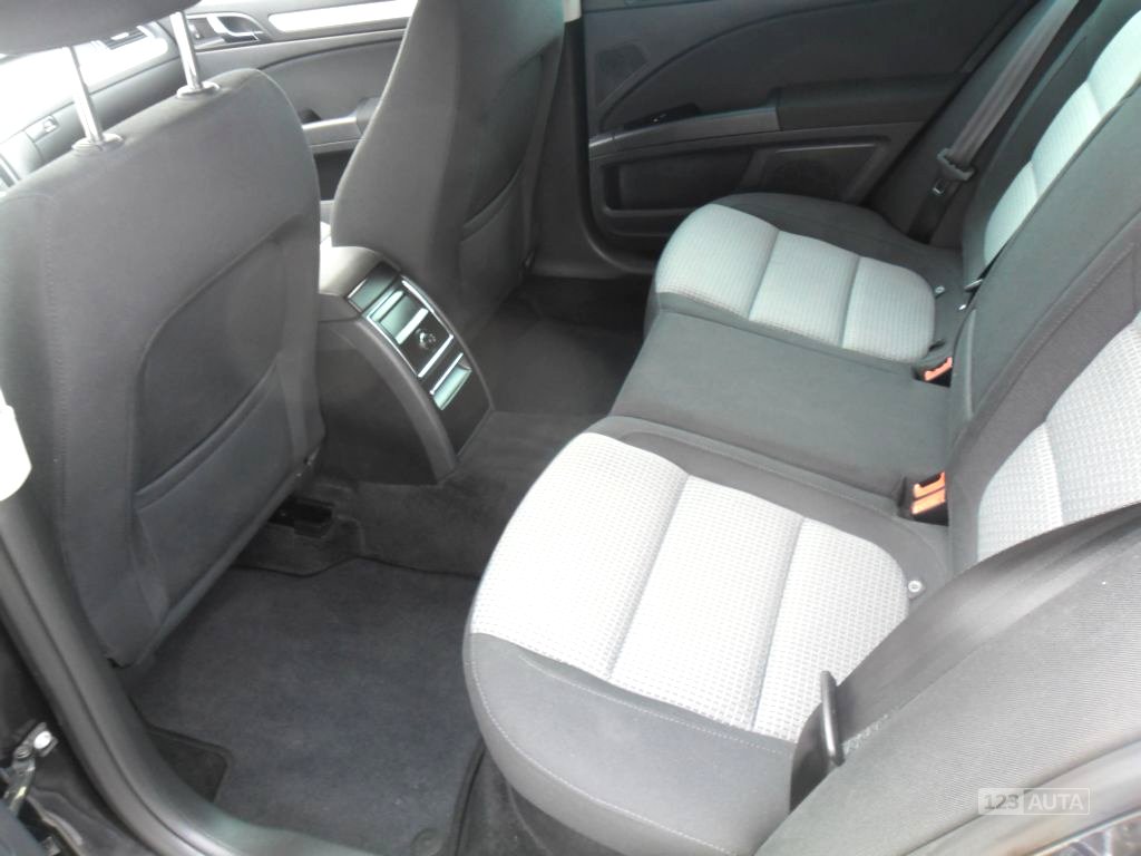 Škoda Superb, 2012 - pohled č. 15