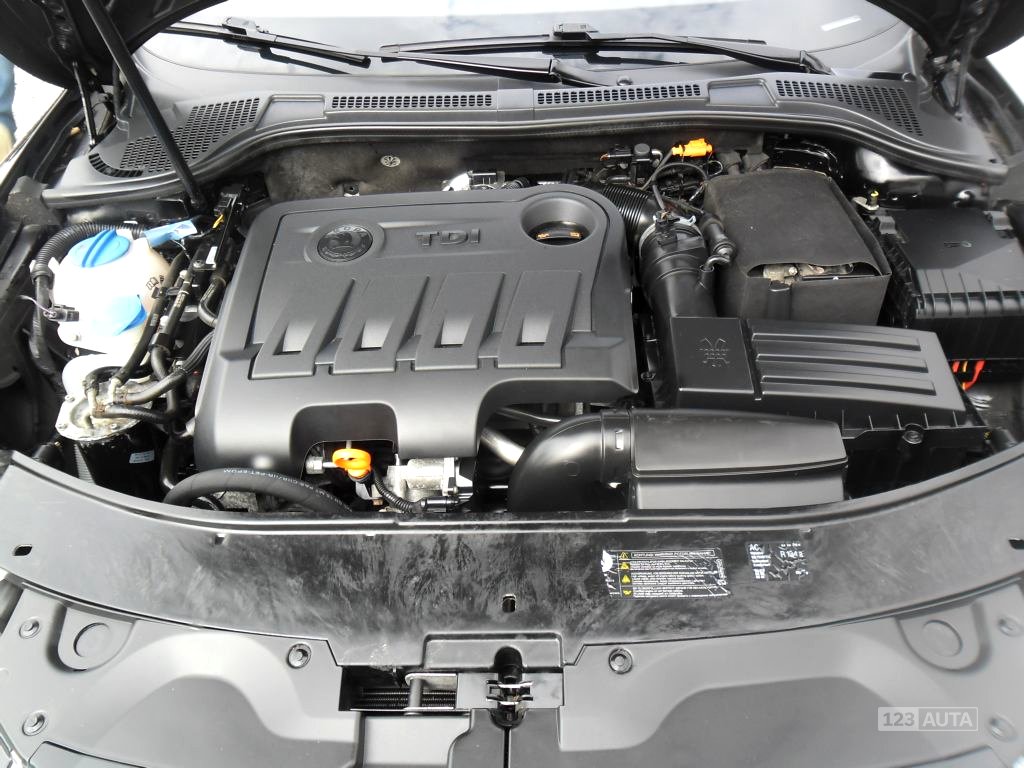 Škoda Superb, 2012 - pohled č. 24