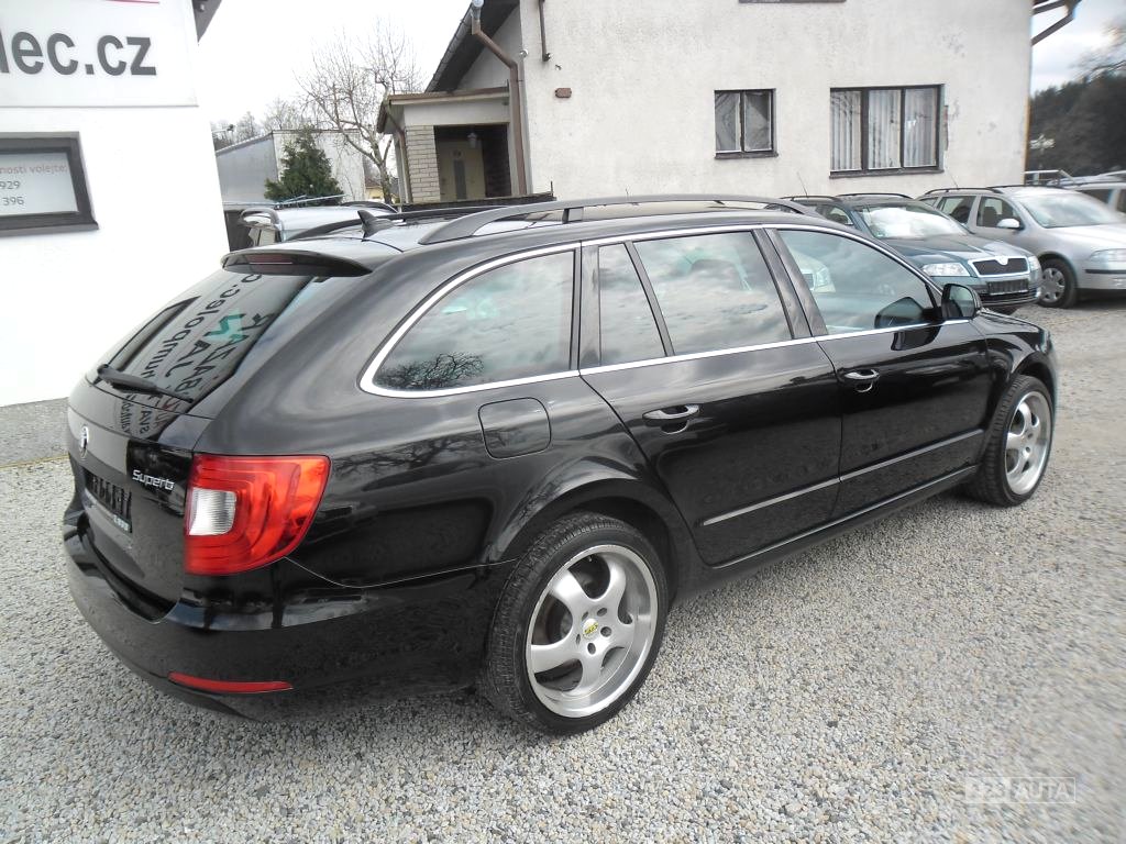 Škoda Superb, 2012 - pohled č. 6