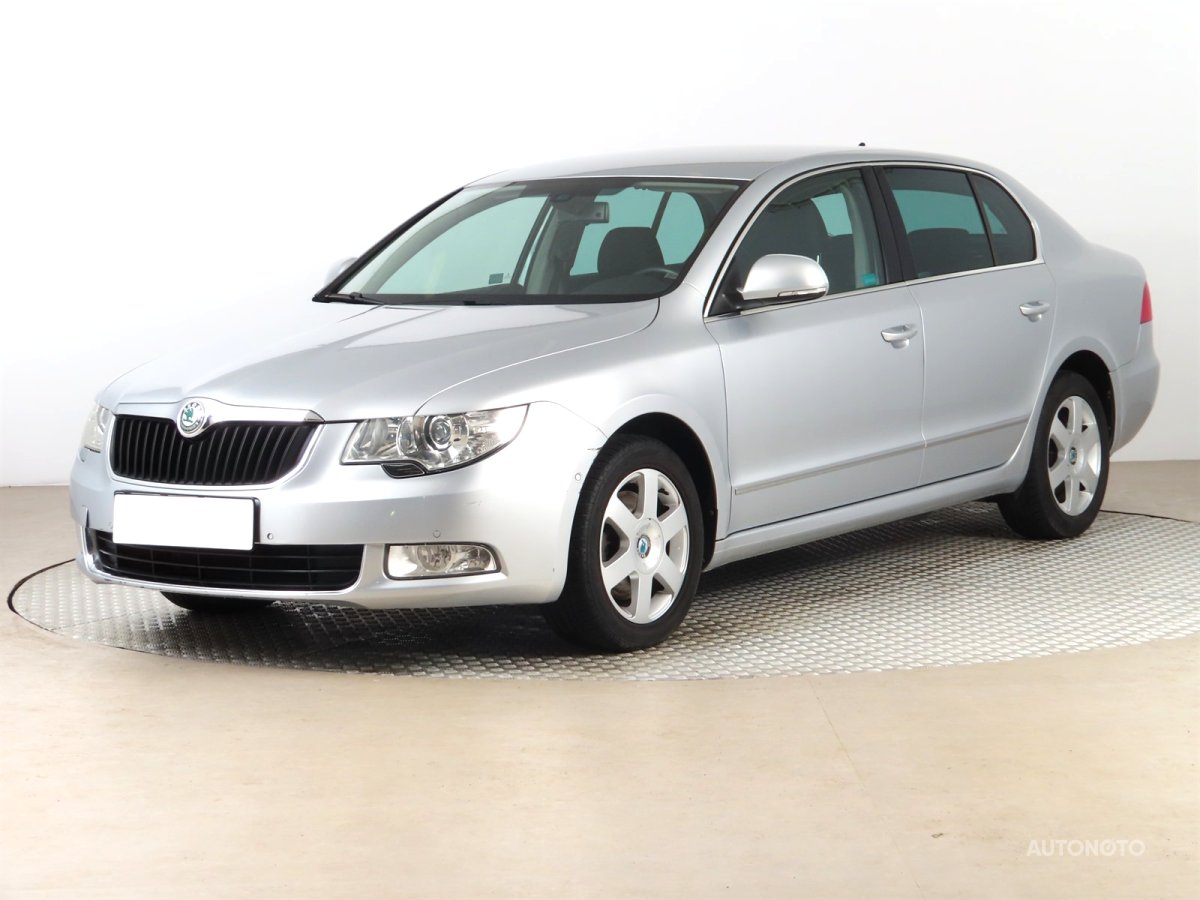 Škoda Superb, 2013 - pohled č. 3
