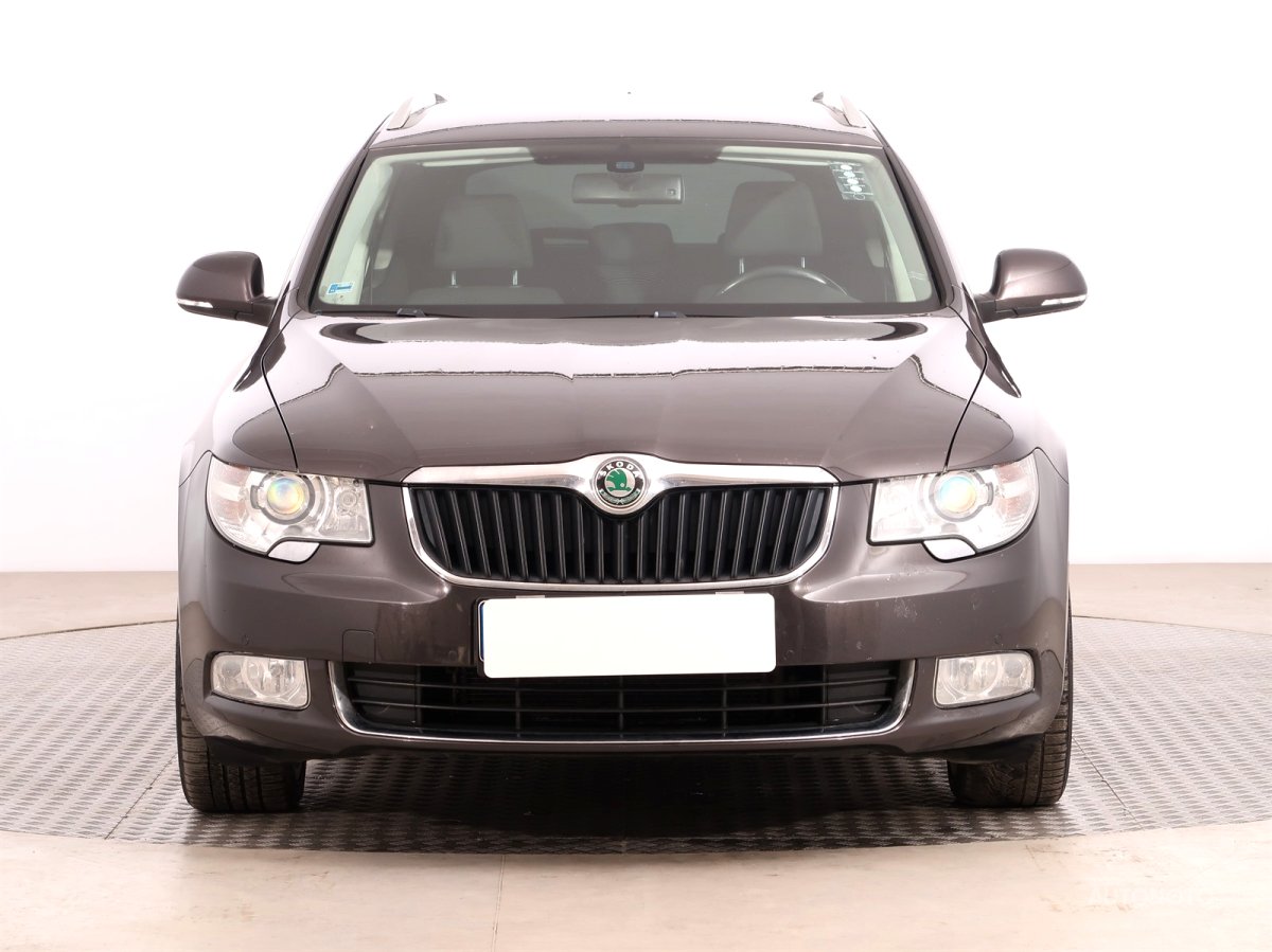 Škoda Superb, 2011 - pohled č. 2
