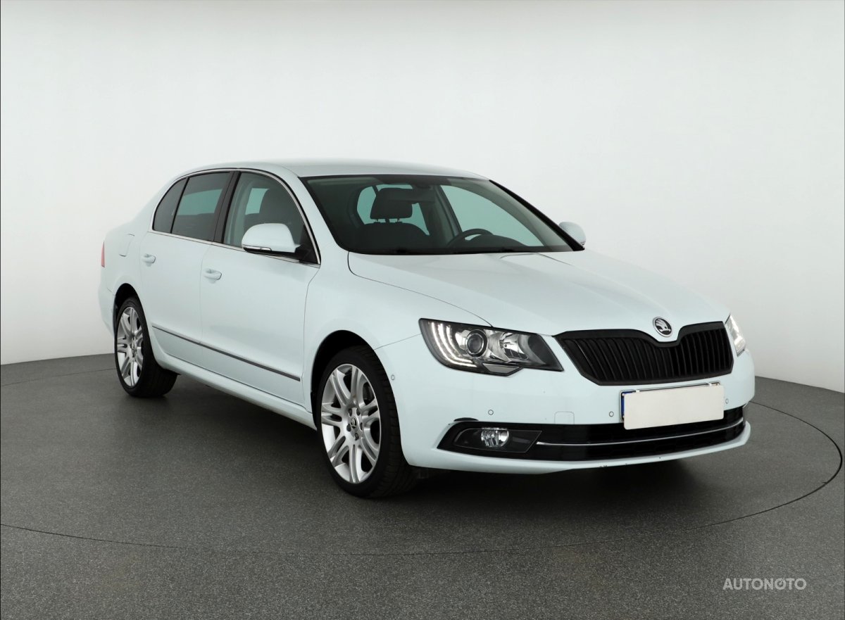 Škoda Superb, 2014 - celkový pohled