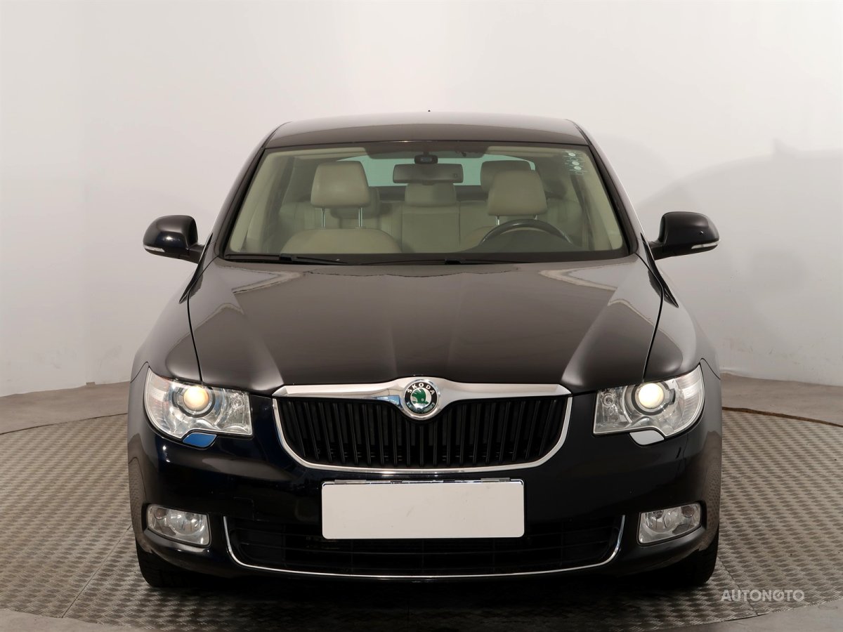 Škoda Superb, 2011 - pohled č. 2