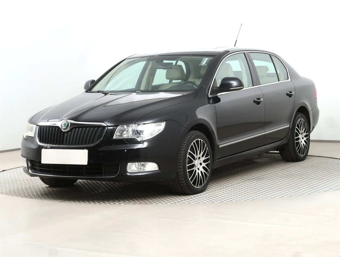 Škoda Superb, 2009 - pohled č. 3
