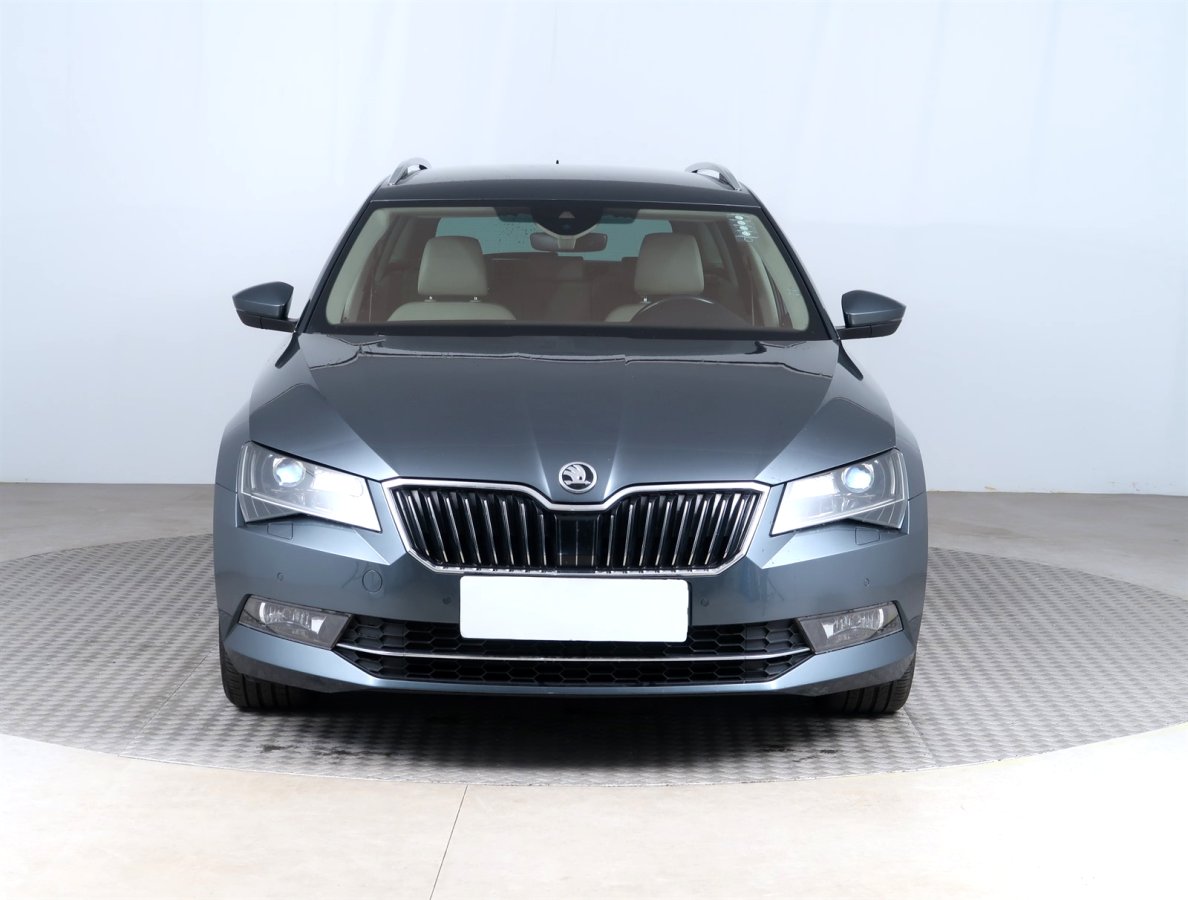 Škoda Superb, 2017 - pohled č. 2