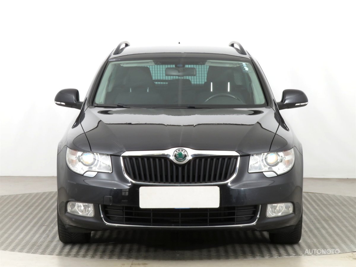 Škoda Superb, 2012 - pohled č. 2