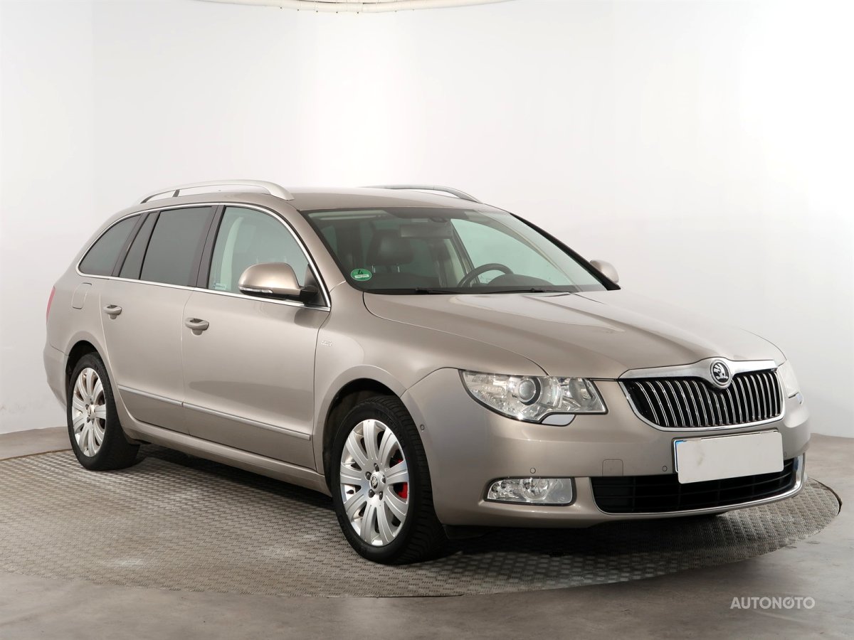 Škoda Superb, 2010 - celkový pohled