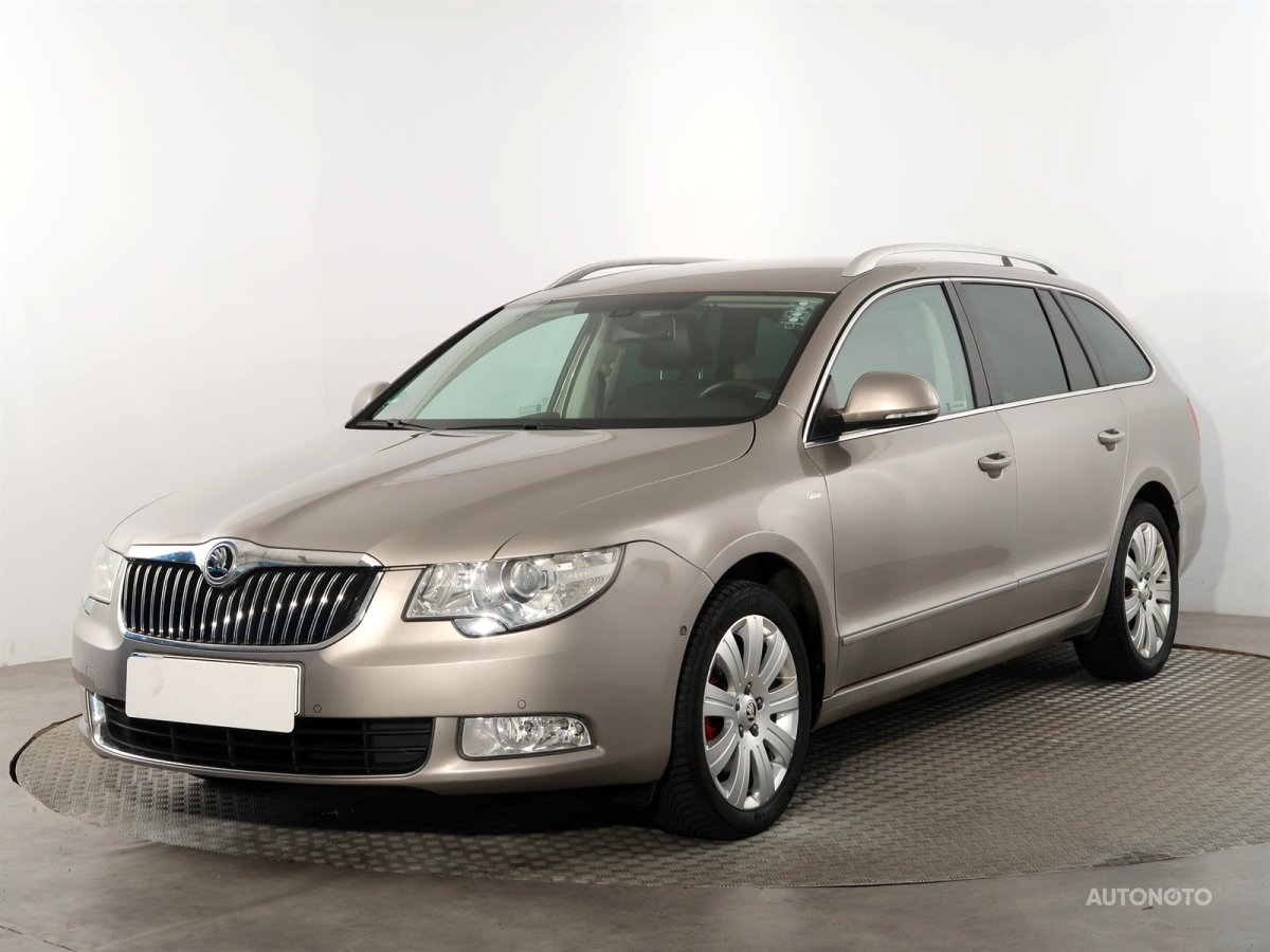 Škoda Superb, 2010 - pohled č. 3