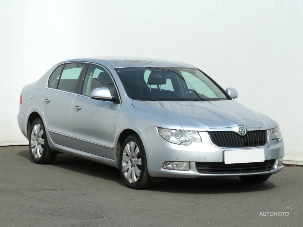 Škoda Superb, 2011 - celkový pohled