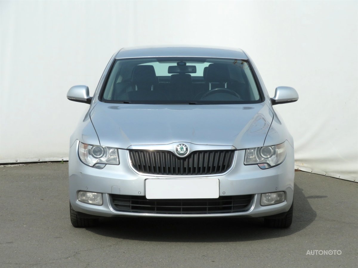 Škoda Superb, 2011 - pohled č. 2