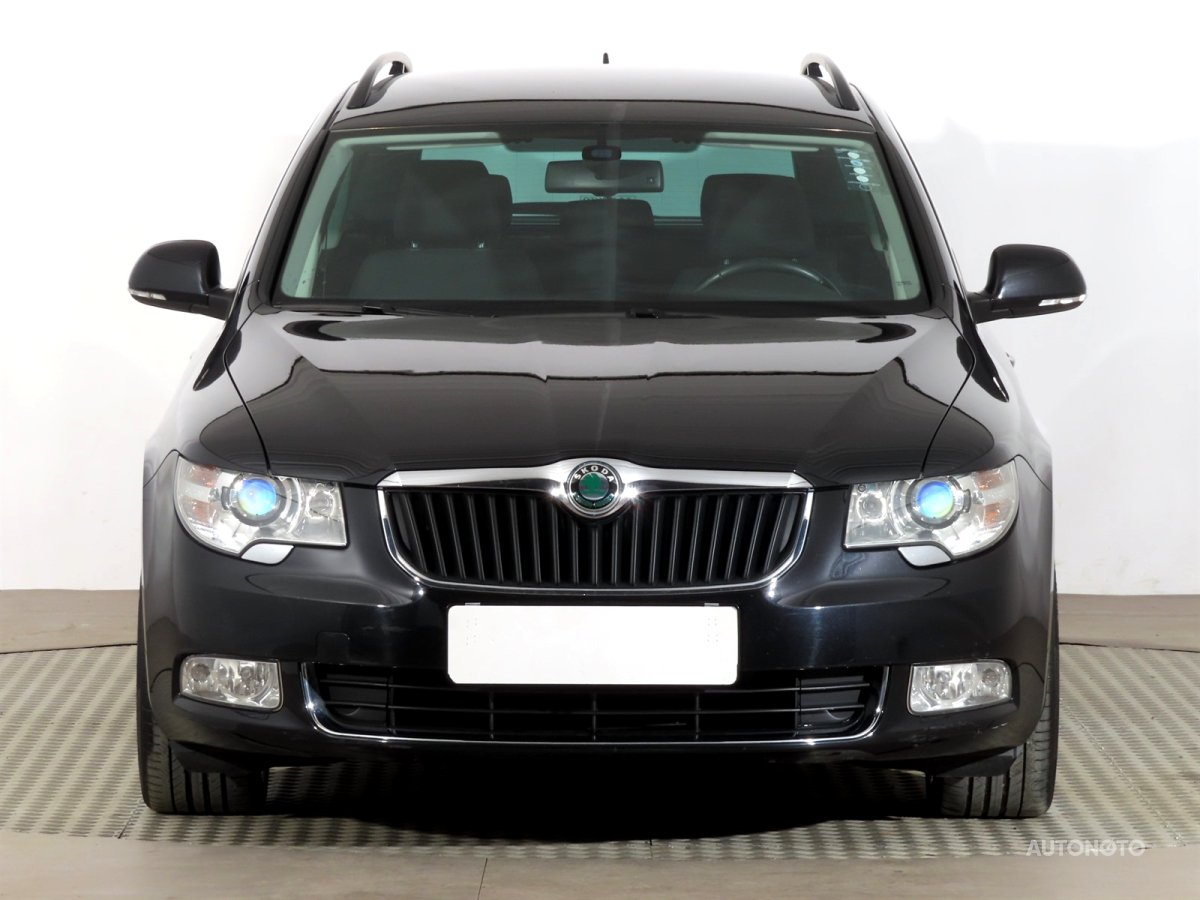 Škoda Superb, 2012 - pohled č. 2