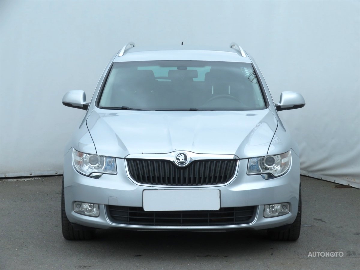 Škoda Superb, 2011 - pohled č. 2