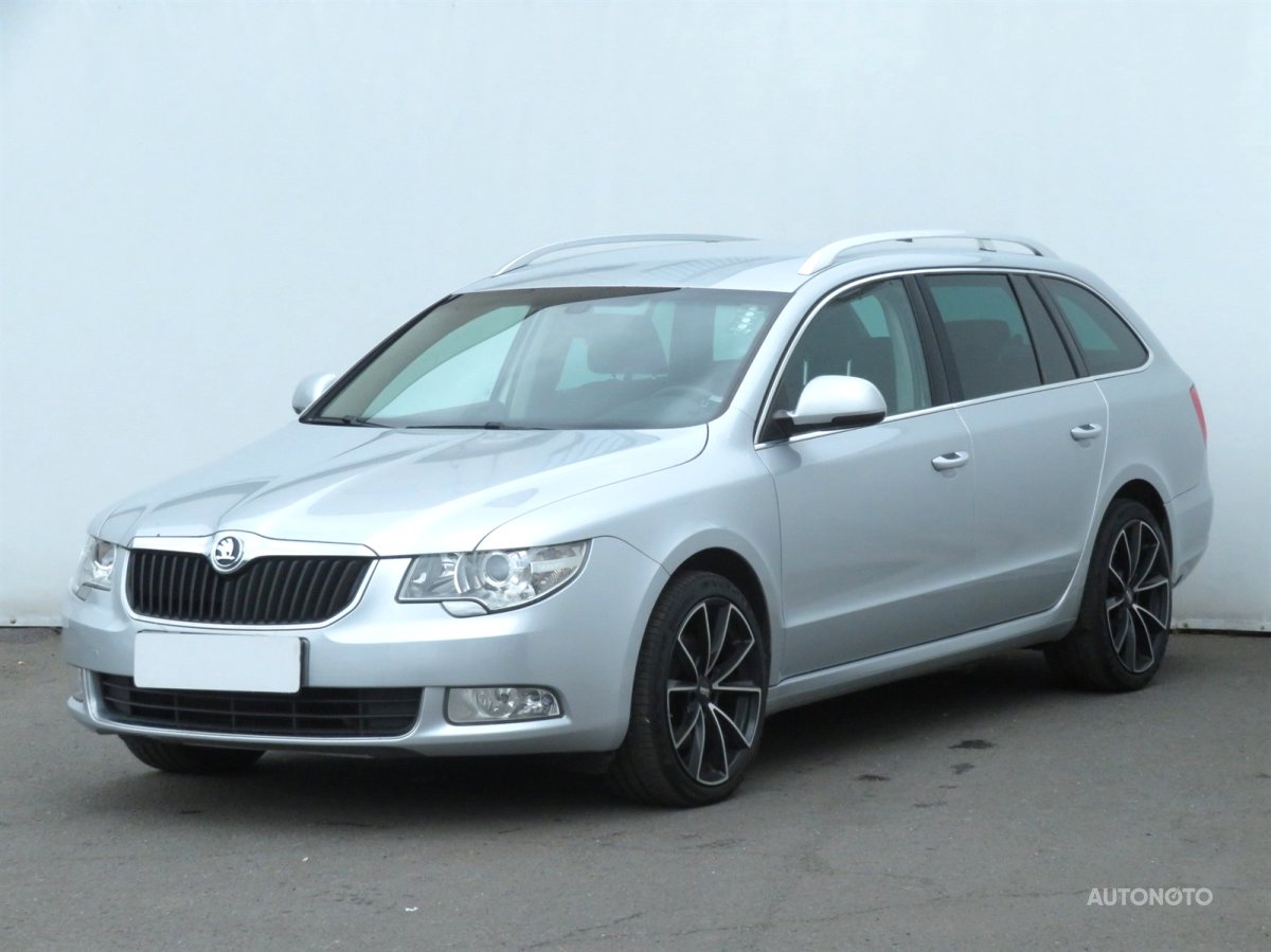 Škoda Superb, 2011 - pohled č. 3