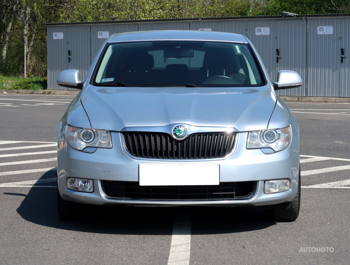 Škoda Superb, 2012 - pohled č. 2