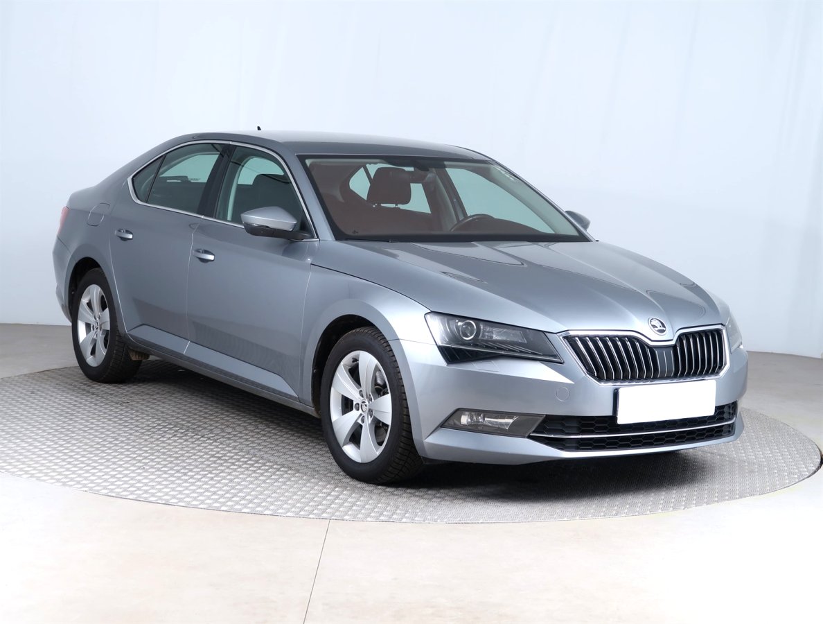 Škoda Superb, 2018 - celkový pohled