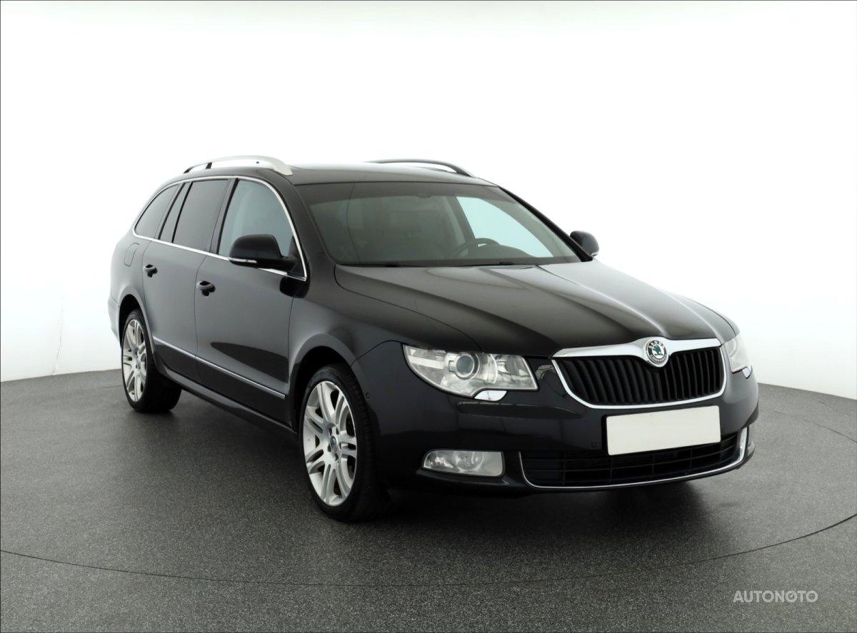 Škoda Superb, 2011 - celkový pohled