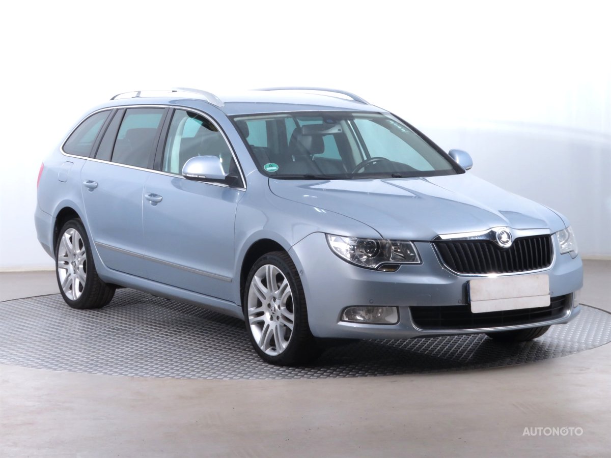 Škoda Superb, 2011 - celkový pohled