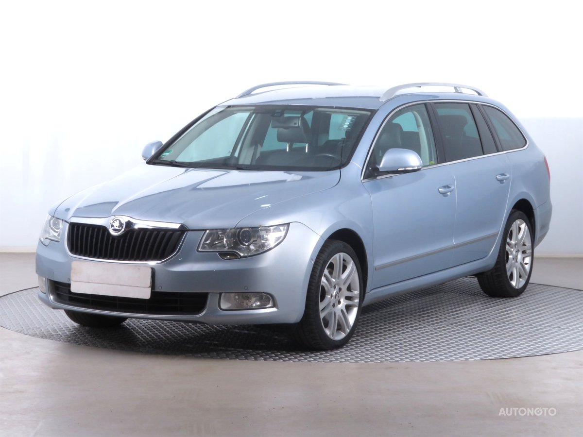 Škoda Superb, 2011 - pohled č. 3