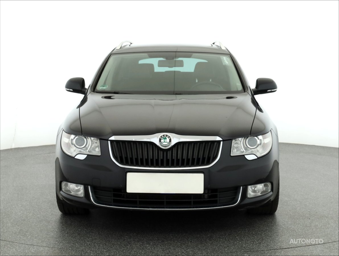 Škoda Superb, 2011 - pohled č. 2