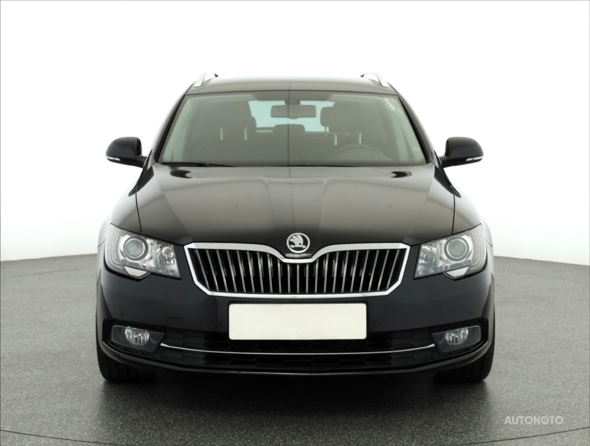 Škoda Superb, 2014 - pohled č. 2