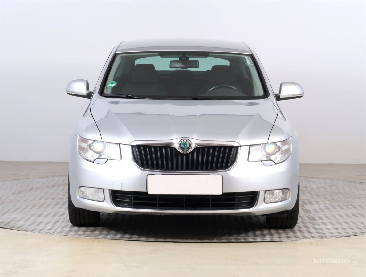 Škoda Superb, 2011 - pohled č. 2