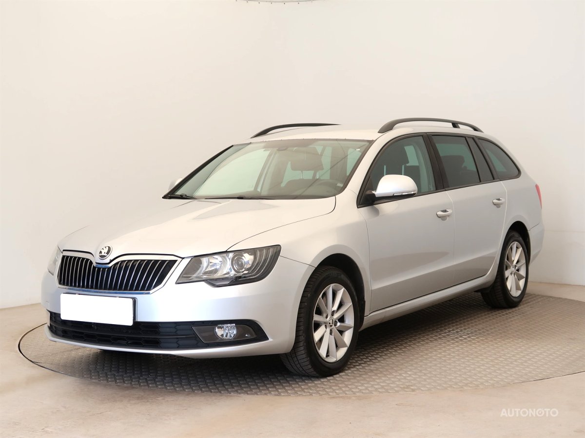 Škoda Superb, 2013 - pohled č. 3